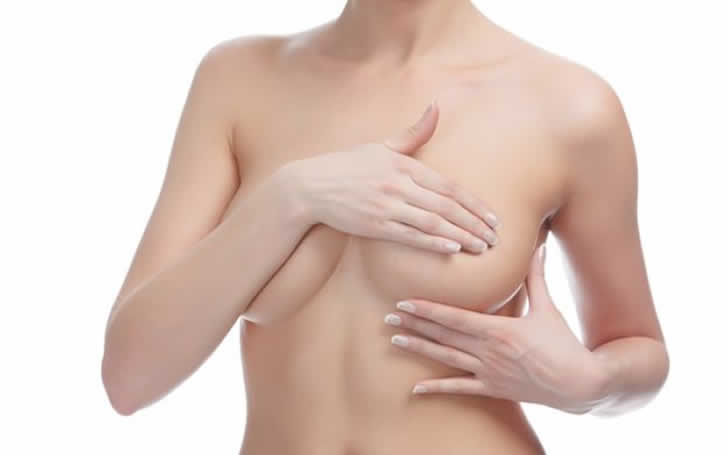 Cinco trucos para evitar senos caídos